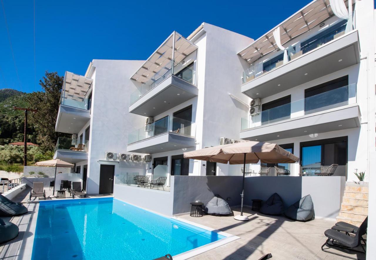 Angelica'S And Irene'S Design Apartments Swimming Pool Nikiana Exterior foto