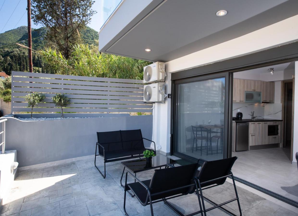 Angelica'S And Irene'S Design Apartments Swimming Pool Nikiana Exterior foto